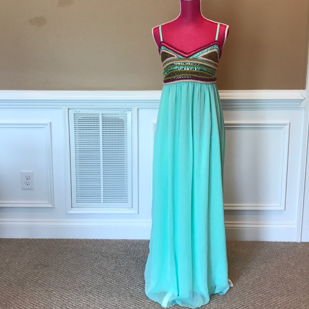 XL Venus maxi dress plus!! Gorgeous